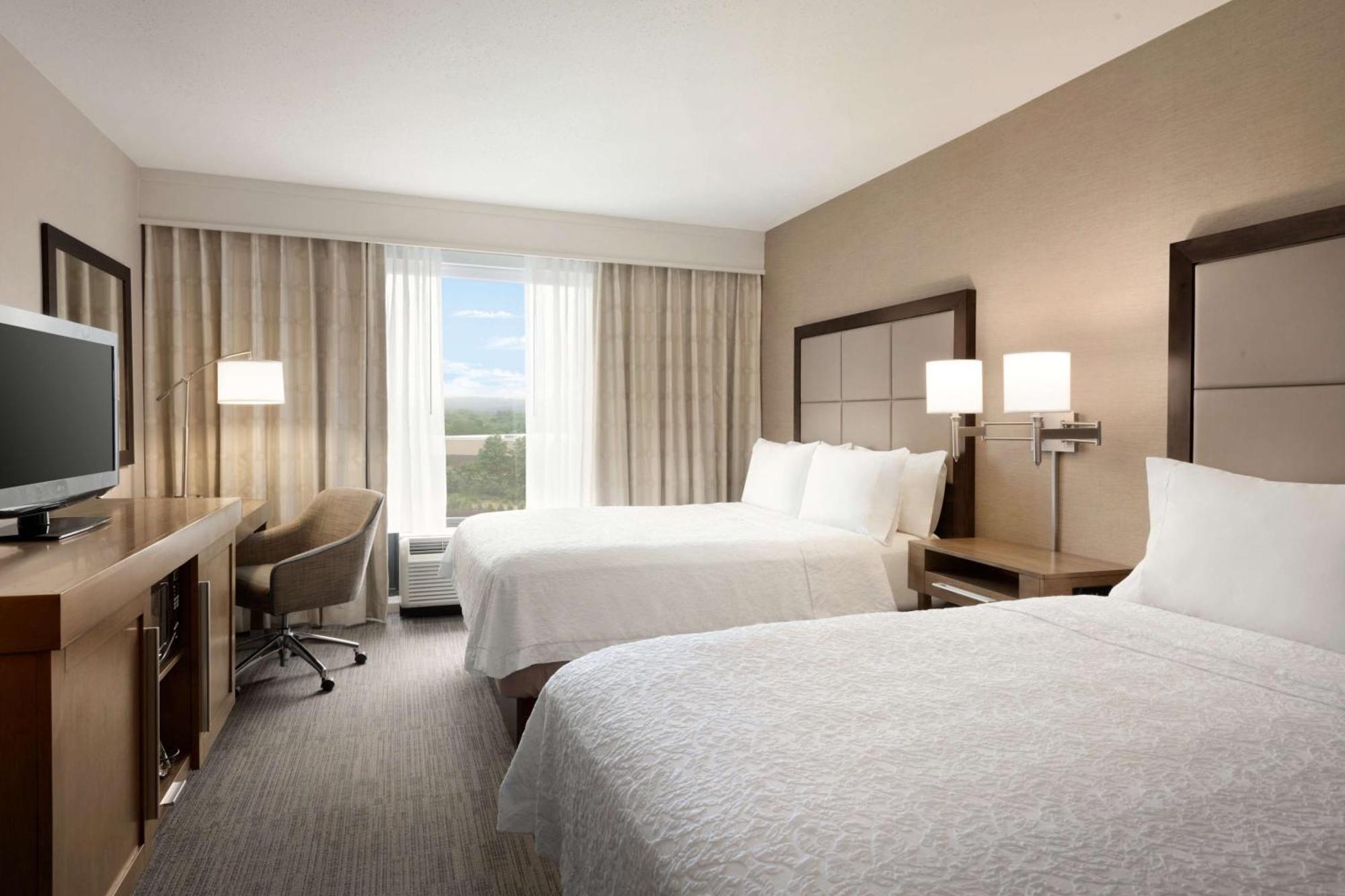 Hampton Inn Long Island-Brookhaven Farmingville Екстериор снимка