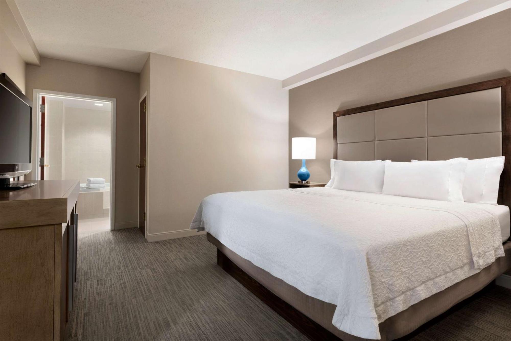 Hampton Inn Long Island-Brookhaven Farmingville Екстериор снимка