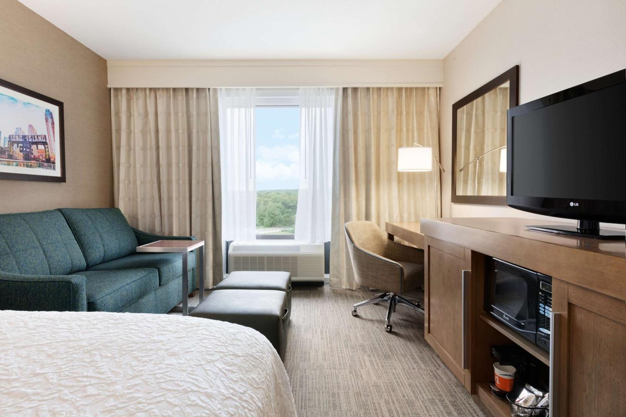 Hampton Inn Long Island-Brookhaven Farmingville Екстериор снимка