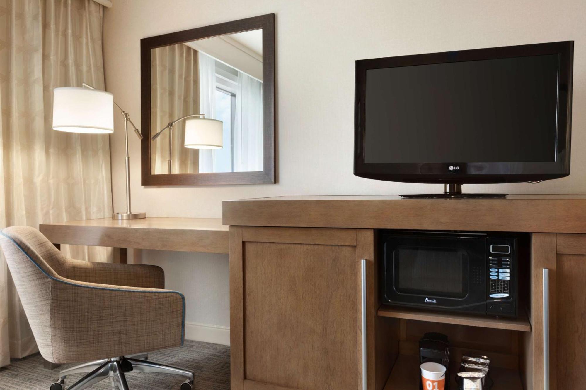 Hampton Inn Long Island-Brookhaven Farmingville Екстериор снимка