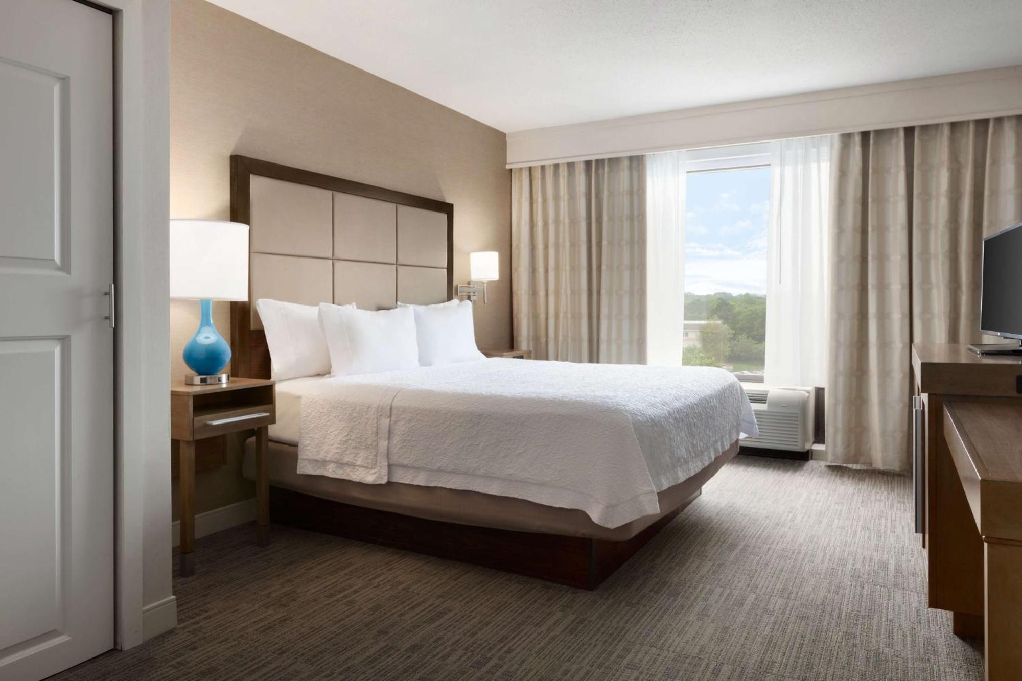 Hampton Inn Long Island-Brookhaven Farmingville Екстериор снимка