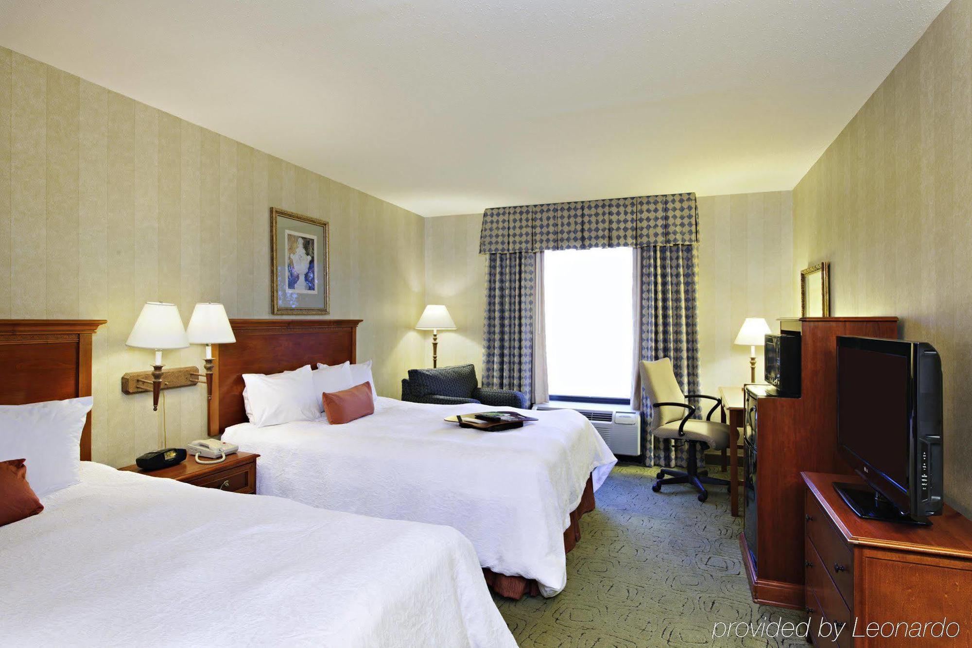 Hampton Inn Long Island-Brookhaven Farmingville Екстериор снимка